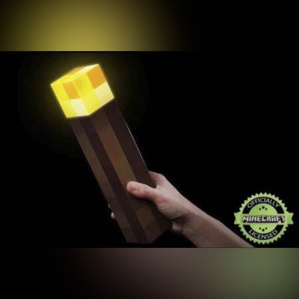 2012 ThinkGeek Minecraft 11” Torch Light